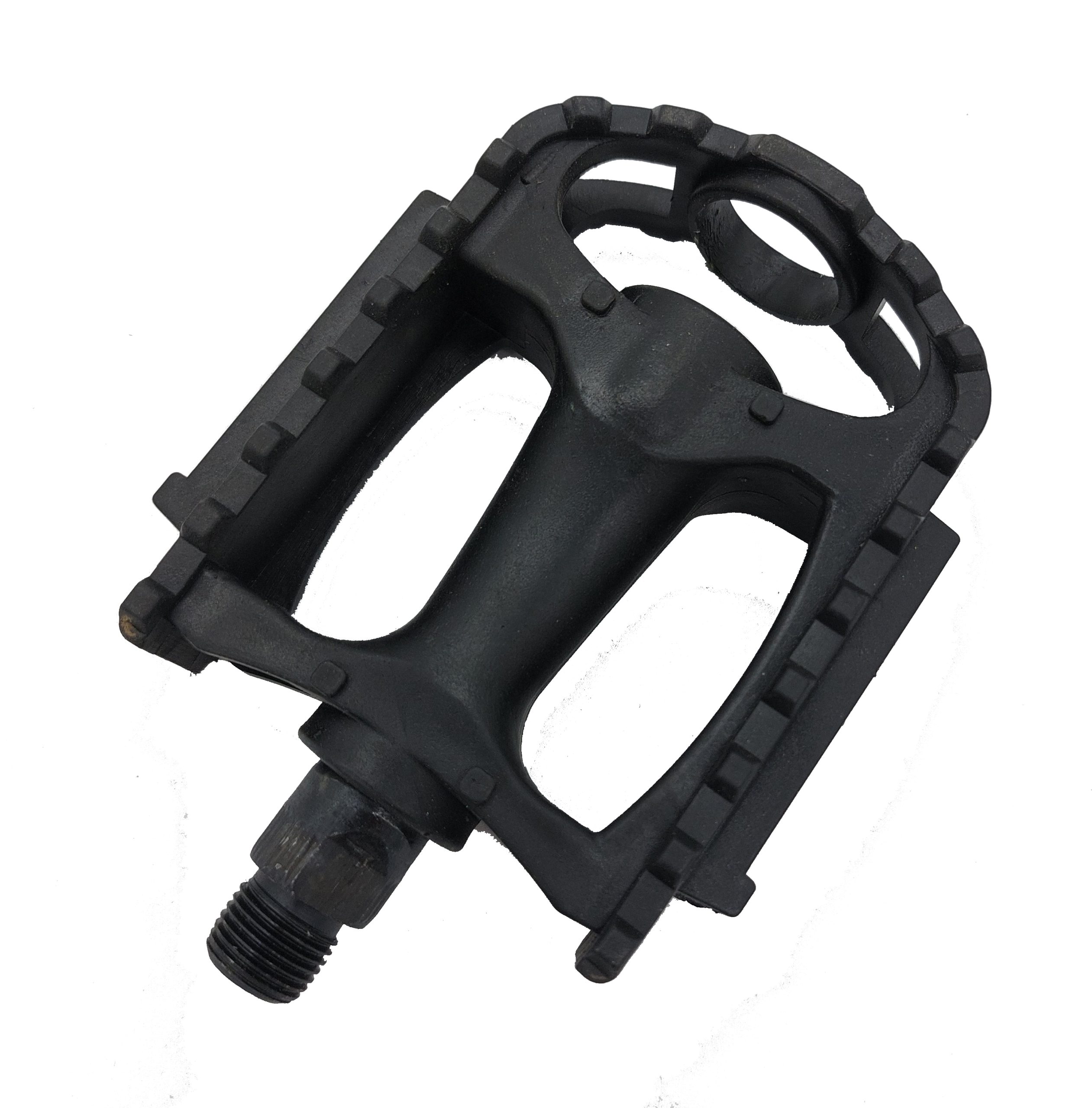 GTPE01 GTB Plastic One-Piece Pedals 9/16" Black