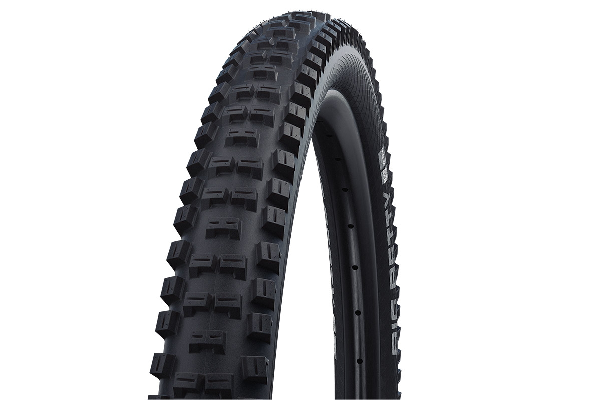 Schwalbe Big Betty Tyre 26 X 2.40 Black Wired