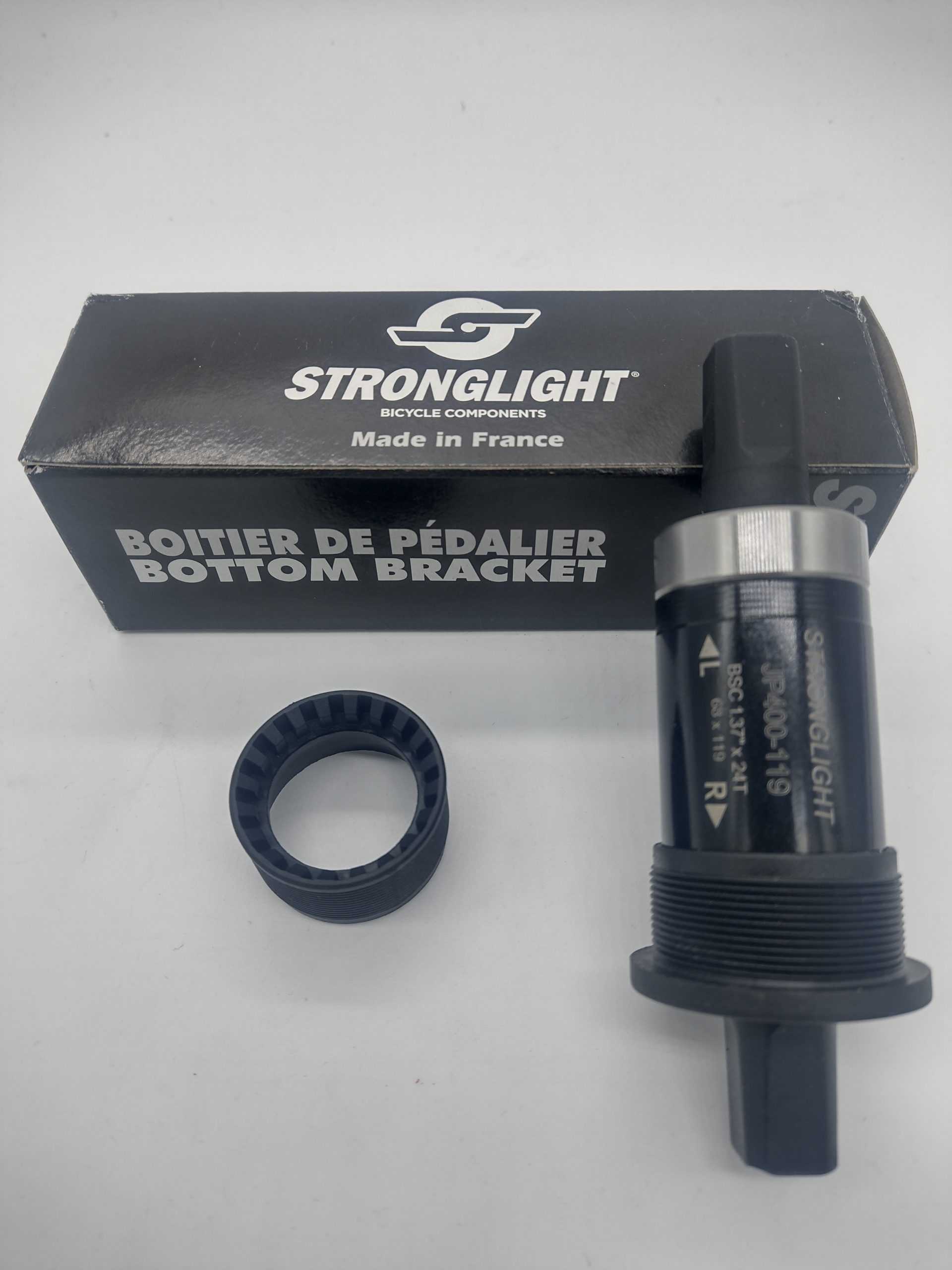 JP400B19 Stronglight JP400 68/119mm English Tapered Bottom Bracket