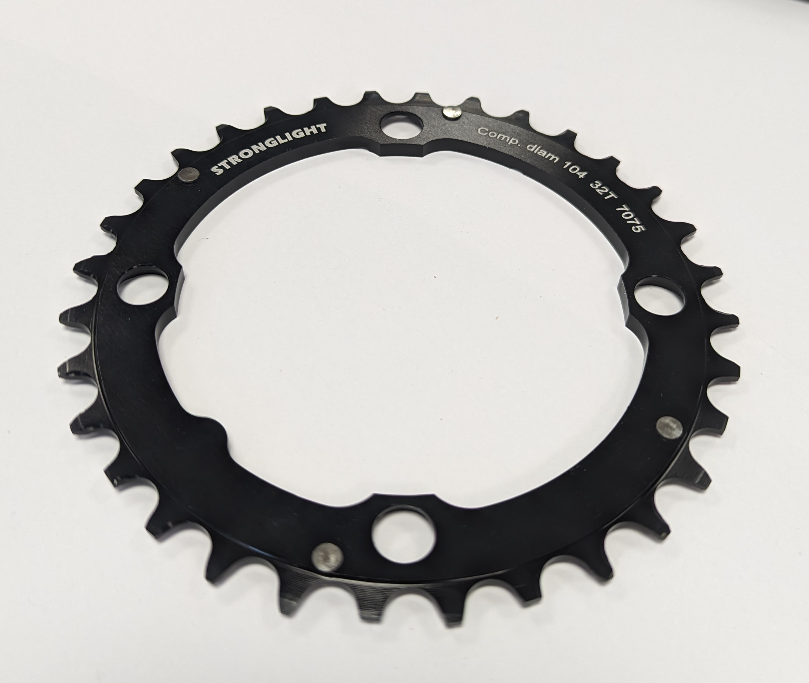 32T 4-Arm 104mm Chainring with pins Stronglight